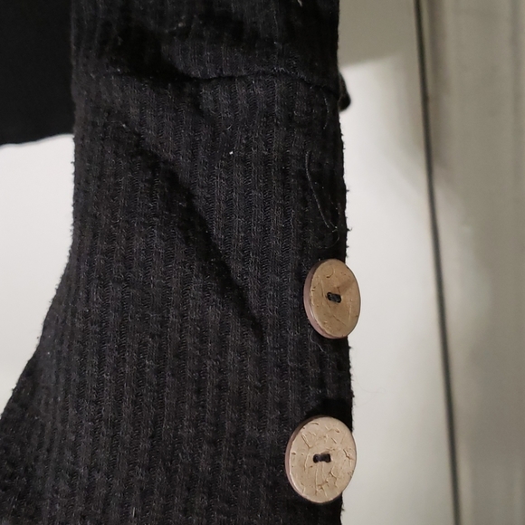 Long Sleeve Shirt - Picture 3 of 4